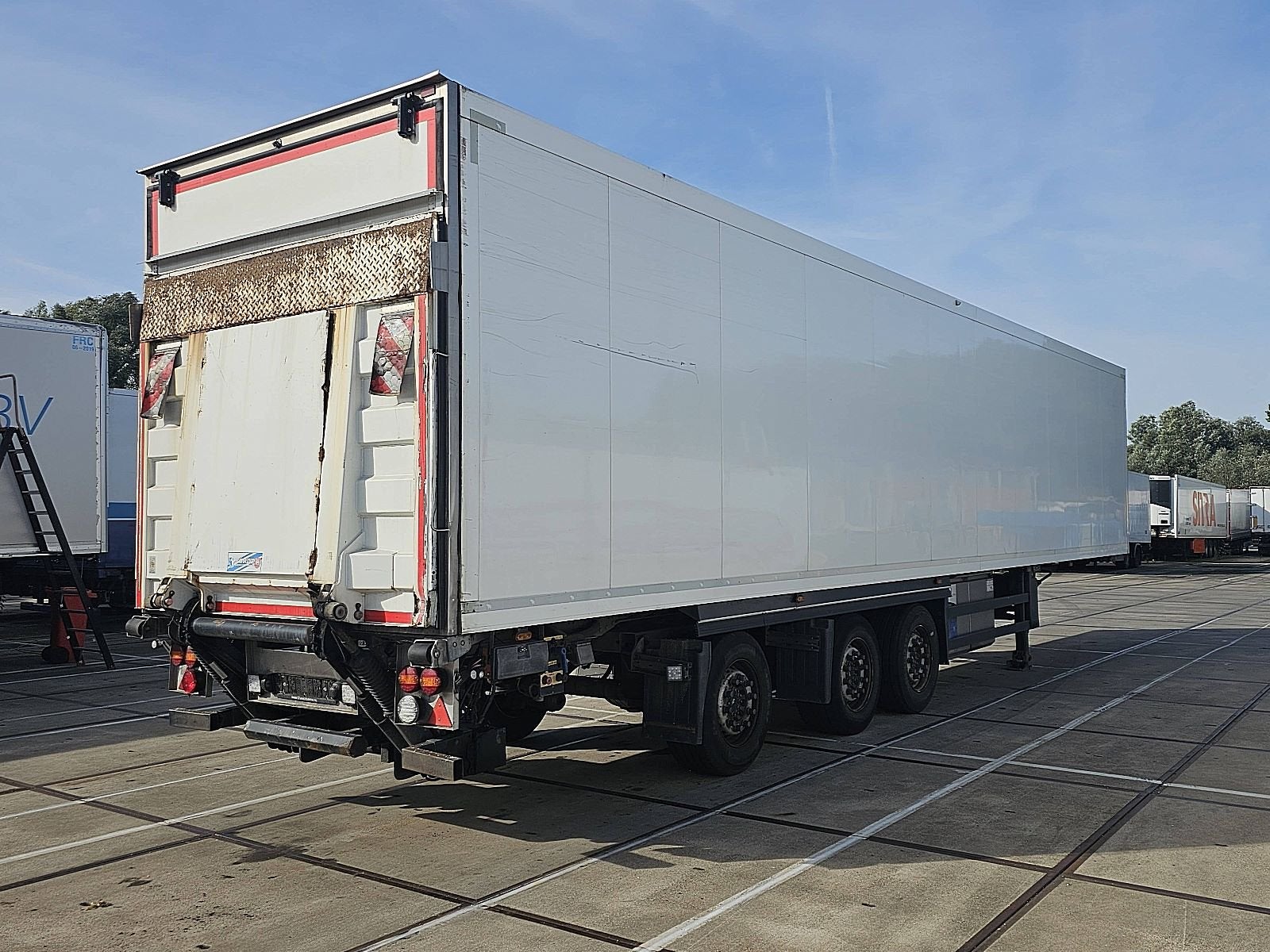 SCHMITZ SKO 24 TRI-TEMP, Auto's, Overige kleuren, Bedrijf, Aanhangers en Opleggers, Te koop