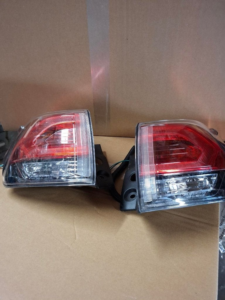 RAV 4 buitenste achterlichten 2016-2018, Auto-onderdelen, Ophalen of Verzenden, Nieuw, Toyota