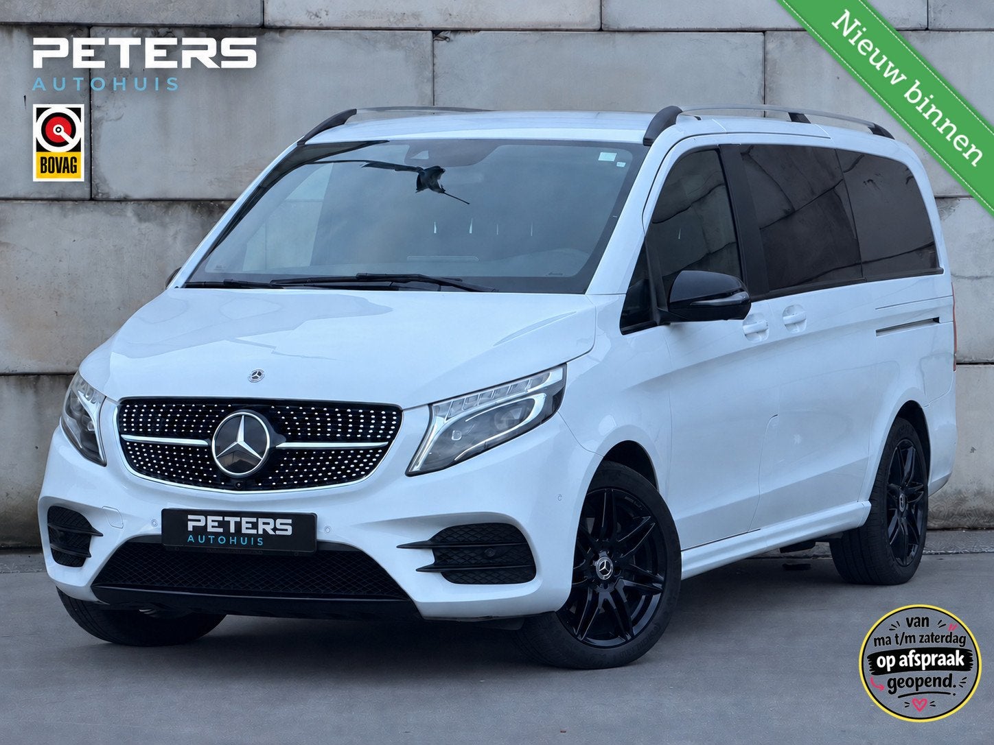 Mercedes V-klasse 300d 4-MATIC Exclusive AMG| Airmatic| Pano, Auto's, Gebruikt, 4 cilinders, Wit, Bedrijf