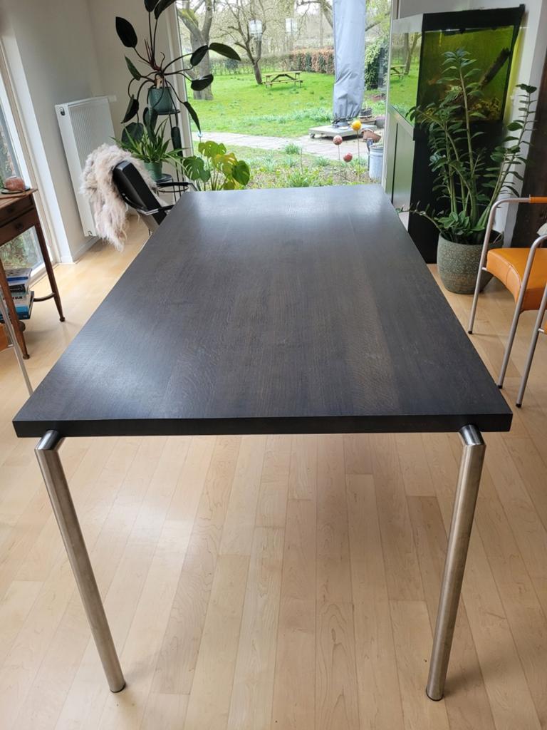 Bert Plantagie design eettafel met metalen poten, Huis en Inrichting, Tafels | Eettafels, Gebruikt, 50 tot 100 cm, Vijf personen of meer