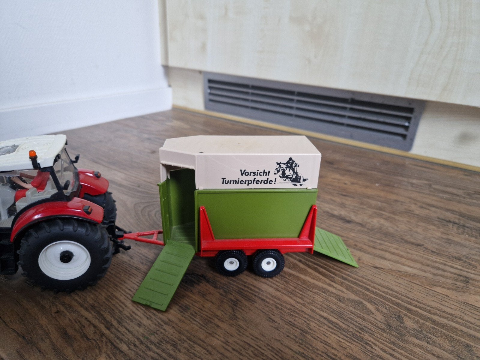 siku paardentransport 1:32, Ophalen of Verzenden, Zo goed als nieuw, Tractor of Landbouw, SIKU