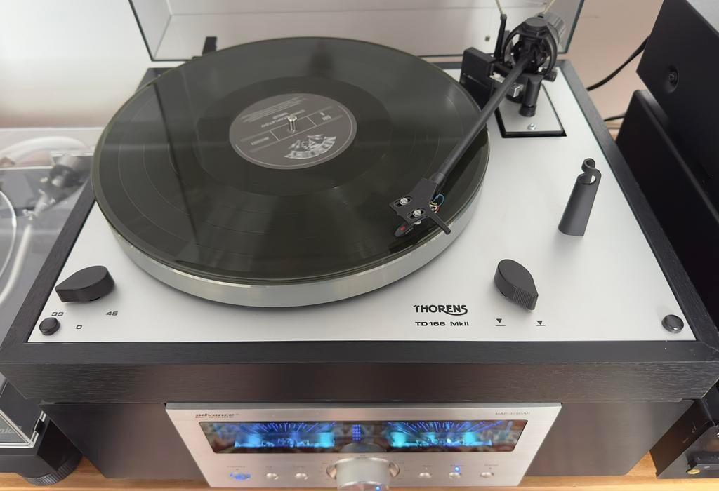 Thorens TD 166 MkII Platenspeler met Ortofon element, Audio, Tv en Foto, Platenspelers, Ophalen of Verzenden, Zo goed als nieuw
