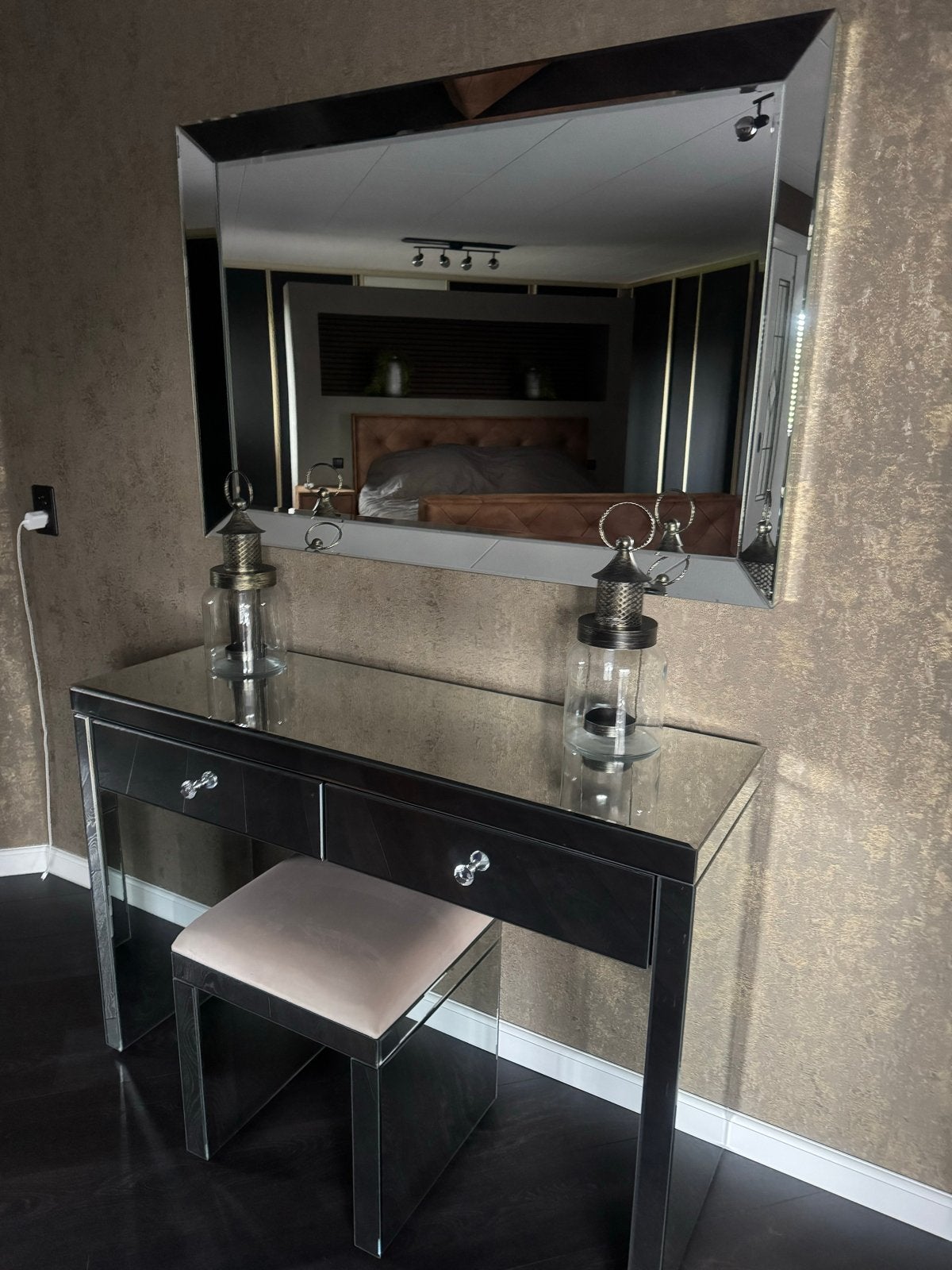 Spiegelglas make-up tafel/sidetable met kruk en spiegel, Ophalen, 50 tot 100 cm, Minder dan 100 cm, Glas