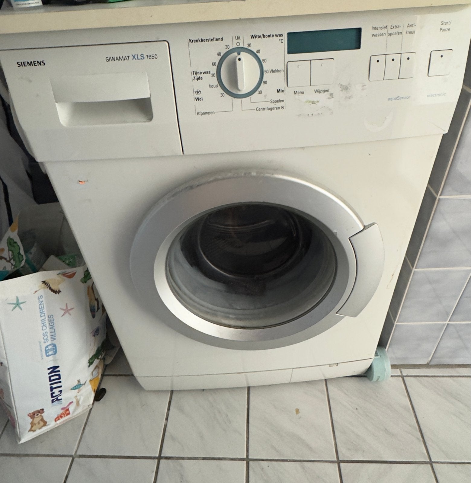 Siemens SIWAMAT XLS 1650 Wasmachine - Voorlader, Ophalen, 6 tot 8 kg, Voorlader, 85 tot 90 cm