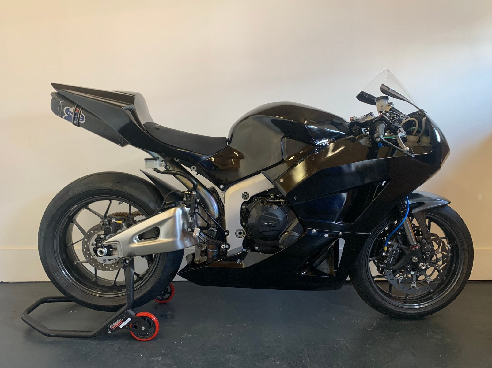 Honda CBR 600 RR - circuitmotor - circuit motor - Ohlins, Particulier, Super Sport