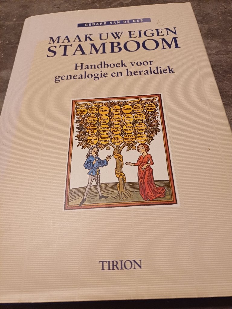 MAAK UW EIGEN STAMBOOM, Boeken, Ophalen of Verzenden, Zo goed als nieuw, Borduren en Naaien