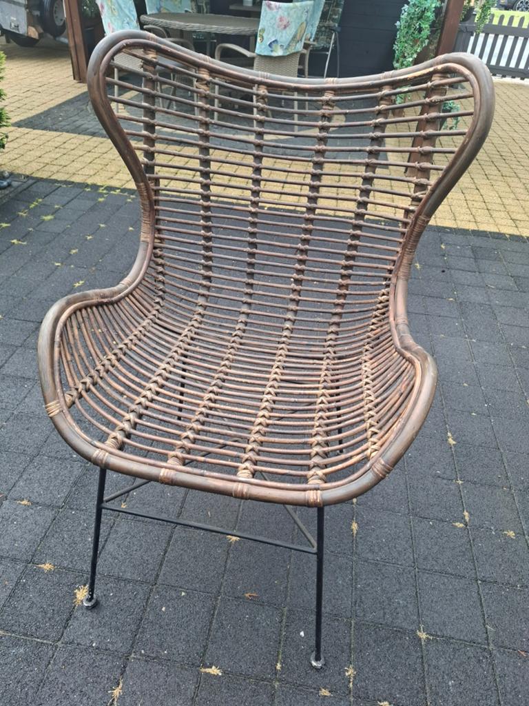 Stijlvolle rieten loungestoel voor binnen en buiten, Ophalen of Verzenden, Gebruikt, Rotan