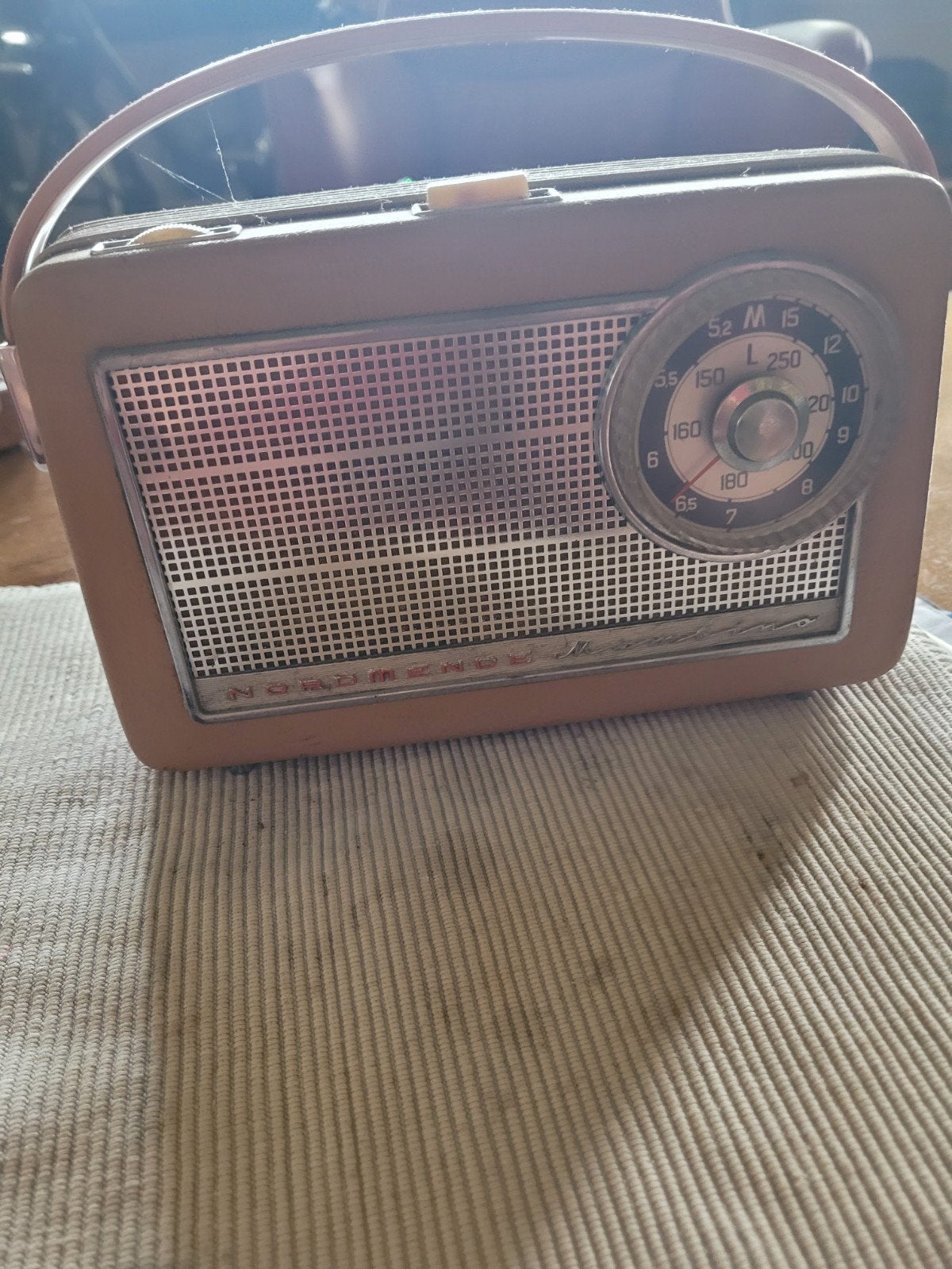nordmend havana kleur, Audio, Tv en Foto, Radio's, Ophalen of Verzenden, Gebruikt, Transistorradio