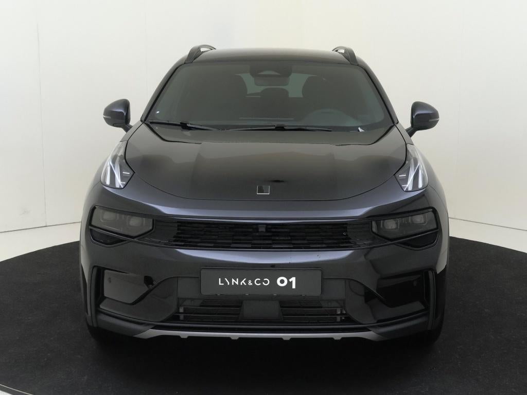 Lynk & Co 01 | FACELIFT BLACK EDITION | UIT VOORRAAD LEVERBA, Auto's, Lynk & Co, 12 maanden, Stof, 1800 kg, Zwart