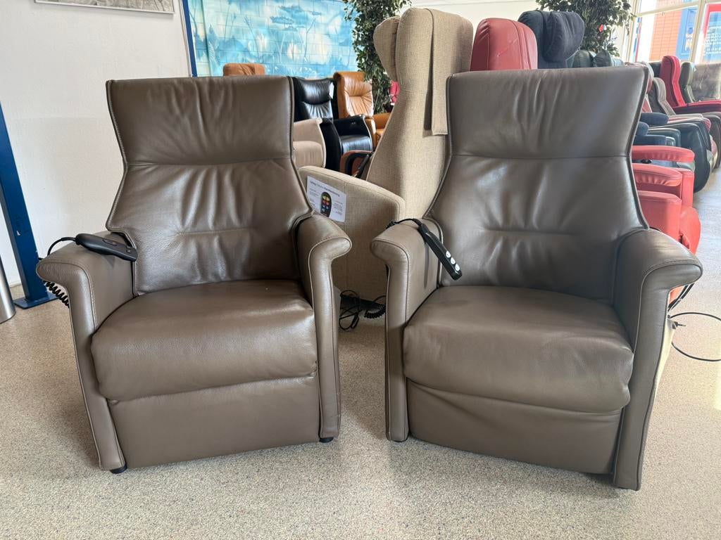 Set sta op stoel relax fauteuil De Toekomst 3 motoren, Ophalen of Verzenden, Zo goed als nieuw, Leer, Gratis bezorging regio Utrecht