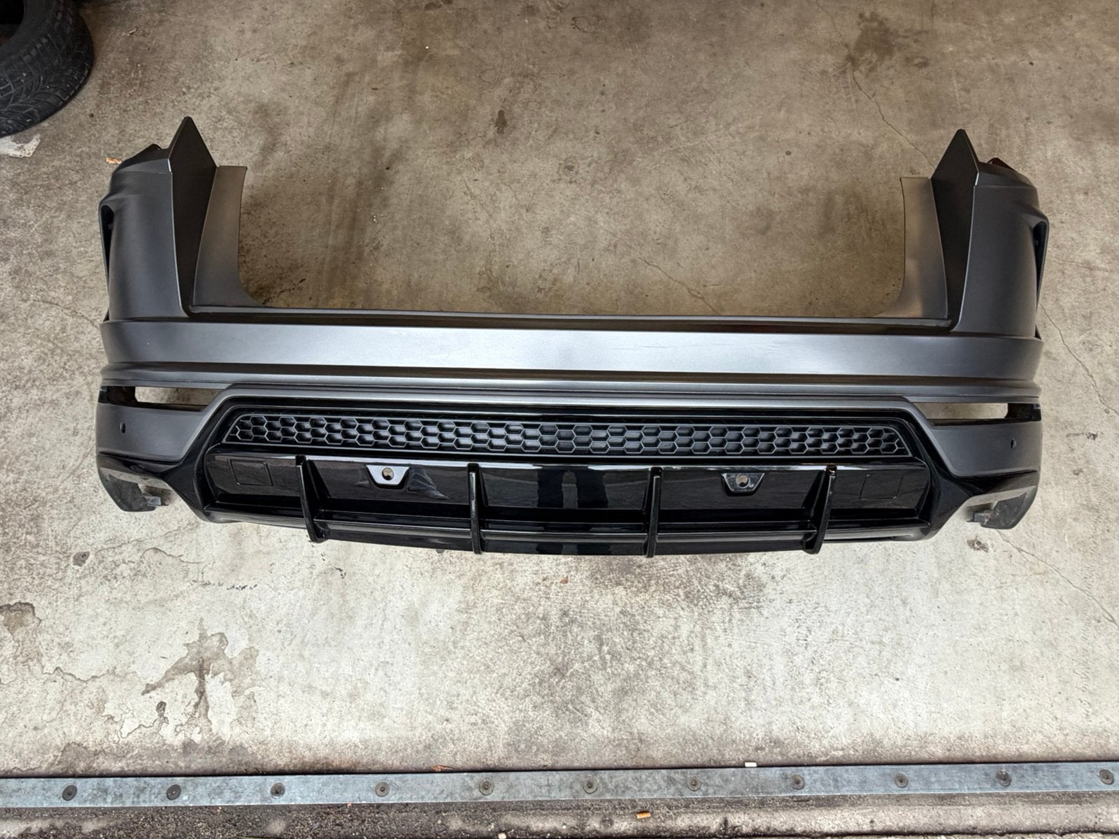 Achterbumper Lamborghini Urus, Ophalen, Voor, Bumper