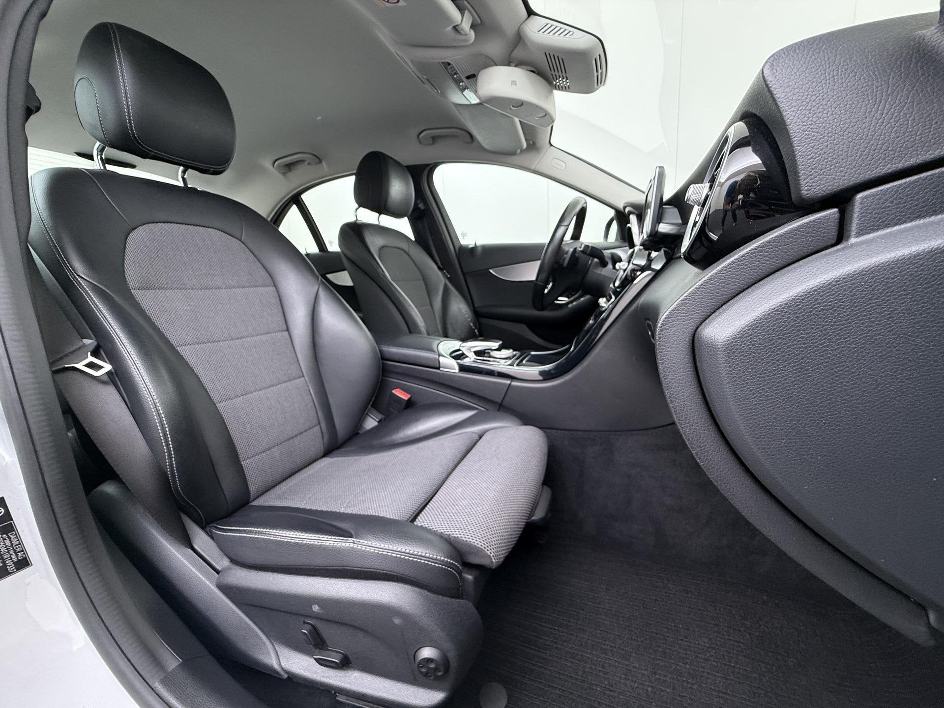 Foto 39 van Mercedes-Benz C-klasse 180 Ambition Stoelverwarming | Naviga
