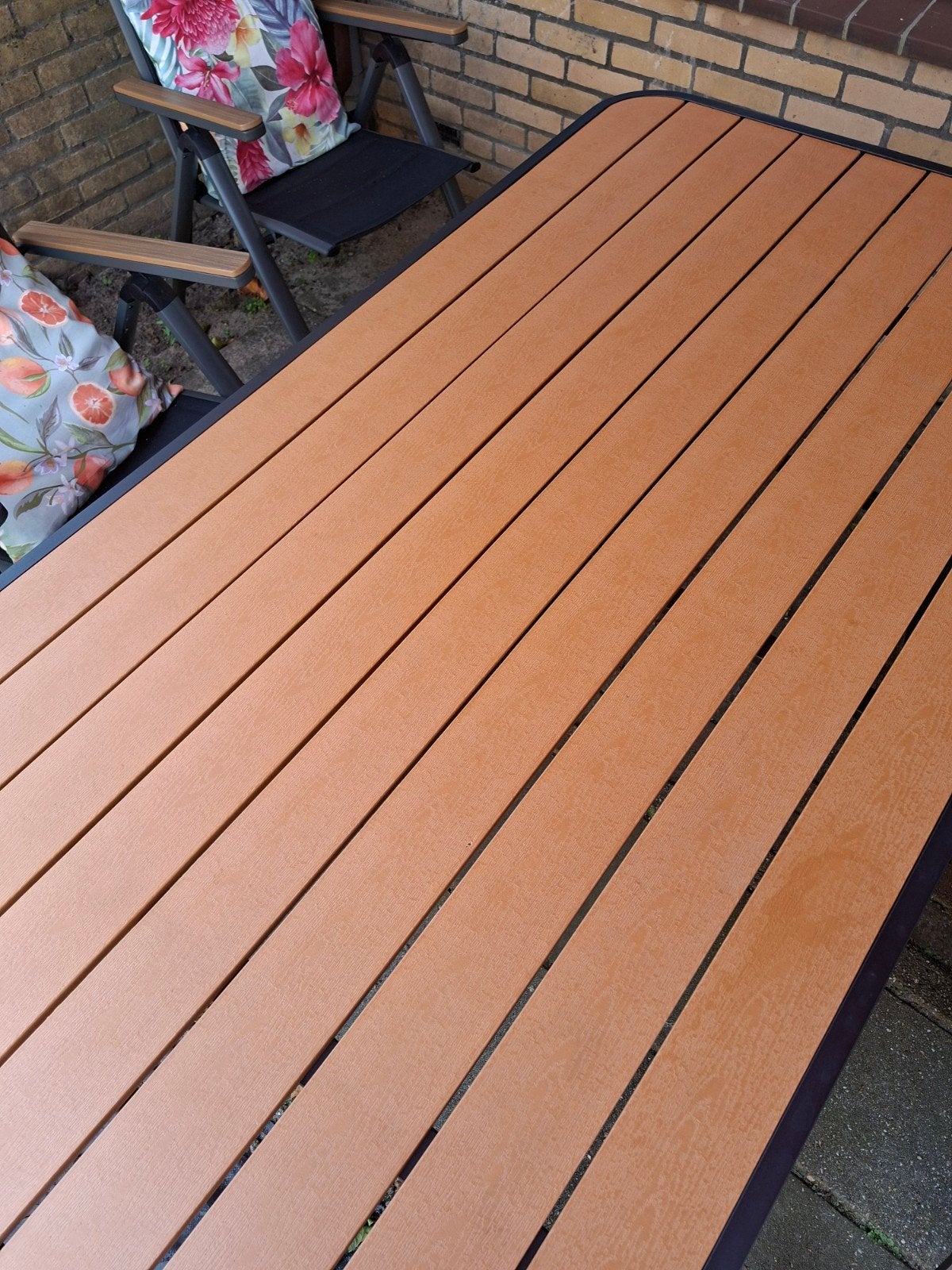nieuwe tuintafel (nog geen maand oud), Ophalen, Zo goed als nieuw, Rechthoekig, Overige materialen