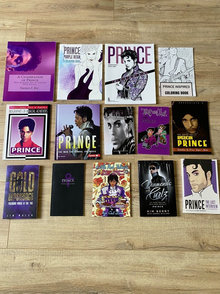 Collectie van 14 Prince boeken - Topstaat, Ophalen of Verzenden, Zo goed als nieuw, Artiest