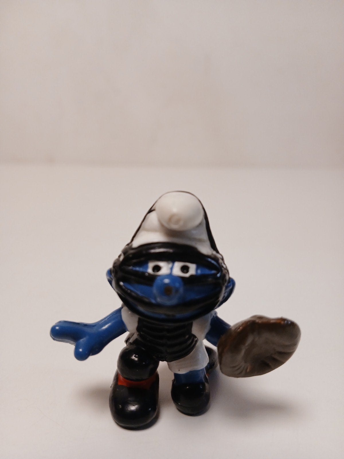 Sleich baseball smurf 1981 made in Hong Kong, Verzamelen, Smurfen, Ophalen of Verzenden, Zo goed als nieuw