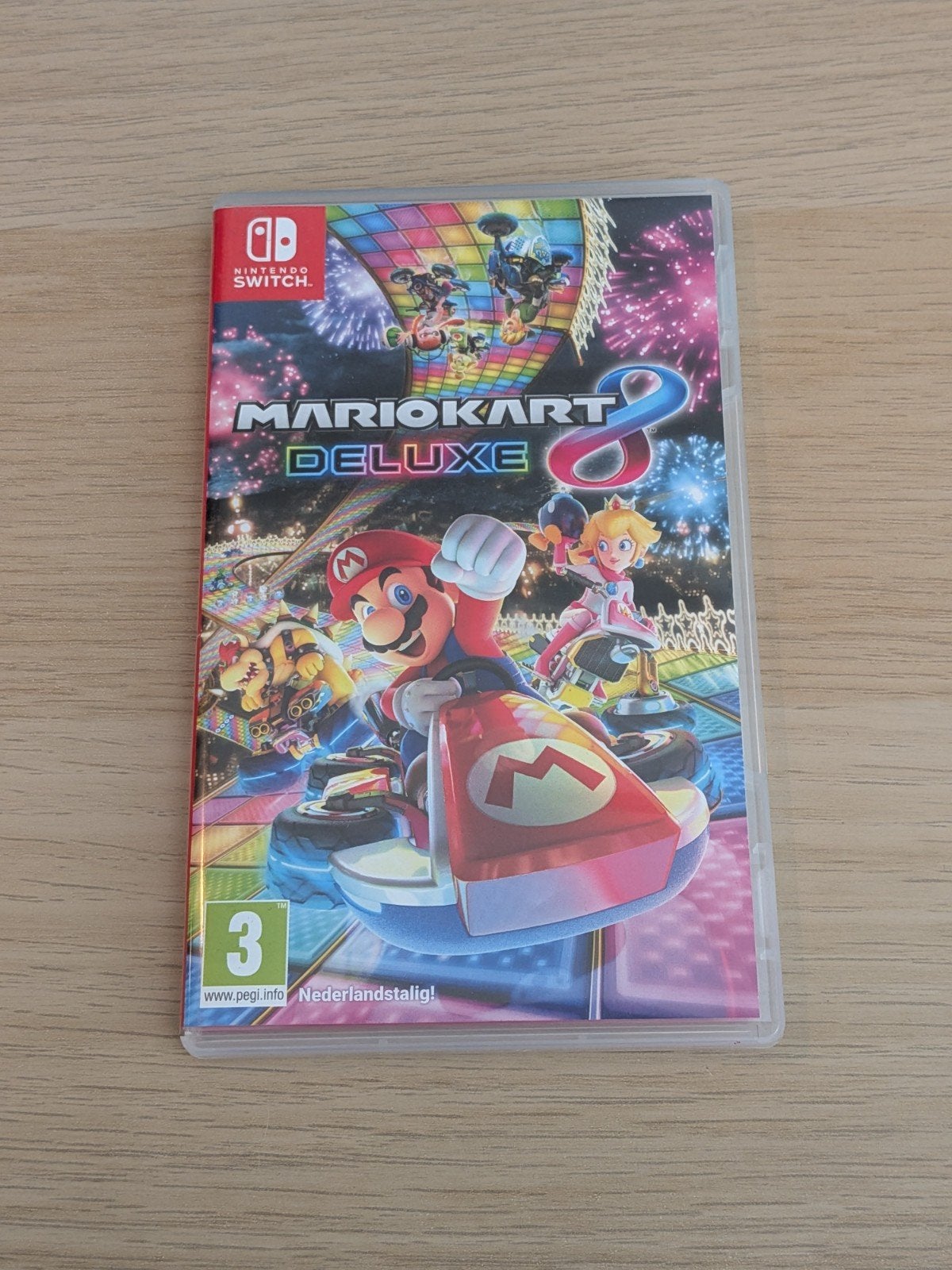 Mario kart 8 deluxe - Nintendo Switch, Spelcomputers en Games, Ophalen, Racen en Vliegen, Zo goed als nieuw, 3 spelers of meer