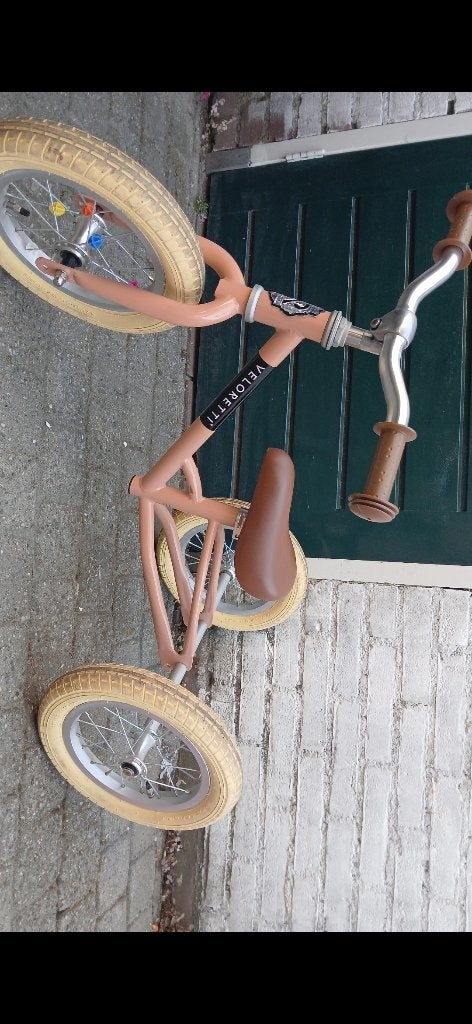 Hele mooie roze trycicle van velorreti, Fietsen en Brommers, Ophalen, Zo goed als nieuw, 14 inch of minder