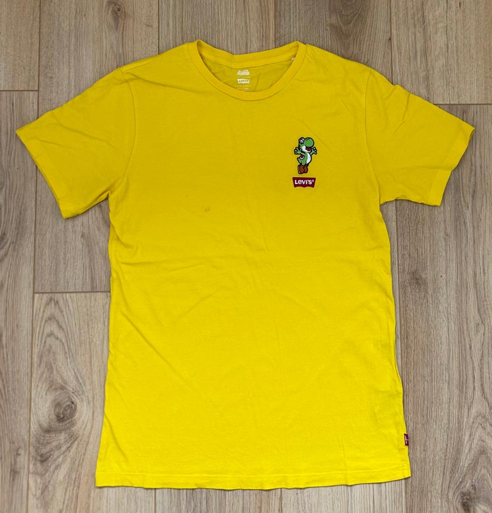 Levi’s t-shirt korte mouw geel Mario Here We Go maat S, Ophalen of Verzenden, Zo goed als nieuw, Maat 46 (S) of kleiner, Geel