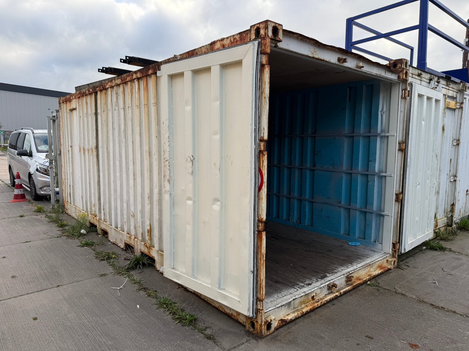 Zeecontainer te koop 20 FT Wit RAL 9010 wind en waterdicht, Ophalen, Gebruikt