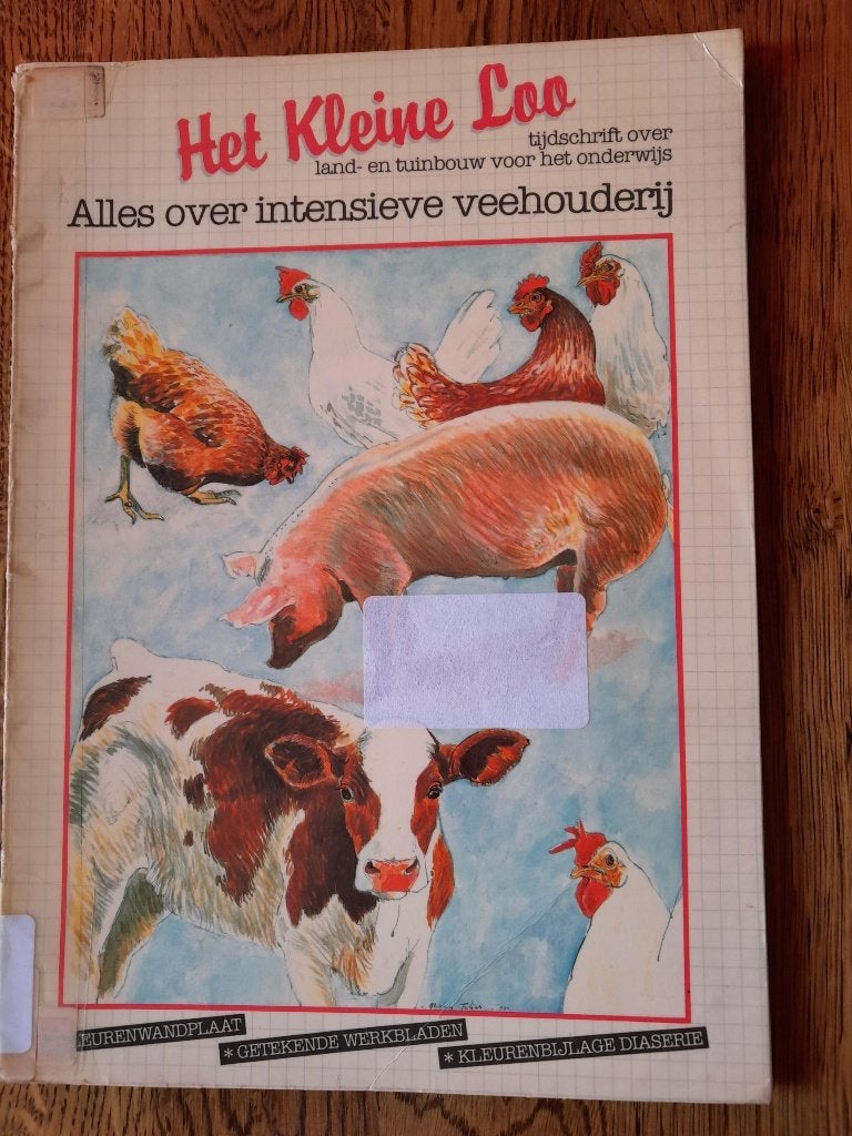 Het Kleine Loo, Alles over intensieve veehouderij. 1983, Boeken, Ophalen of Verzenden, Gelezen