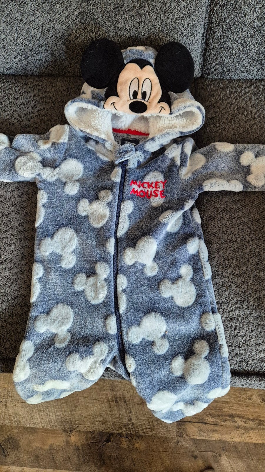 Mickey mouse onesie maatje 80, Ophalen
