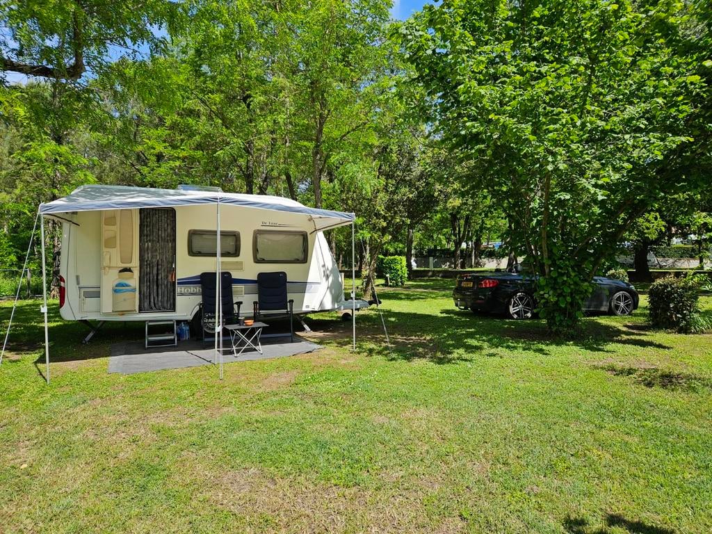 Hobby de Luxe 400 SF, 2010, 4 pers. met mover, compleet, Caravans en Kamperen, Caravans, Hobby, Treinzit, Particulier, 4 tot 5 meter