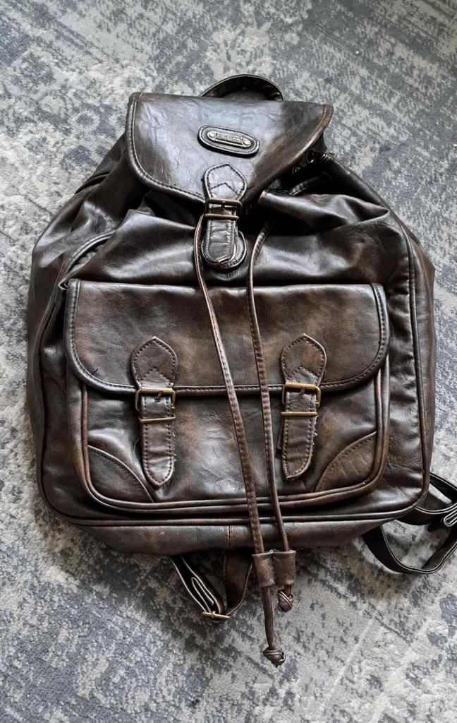 Vintage-look rugzak, bruin kunstleer, Gebruikt, 25 tot 40 cm, 30 tot 45 cm, Ophalen