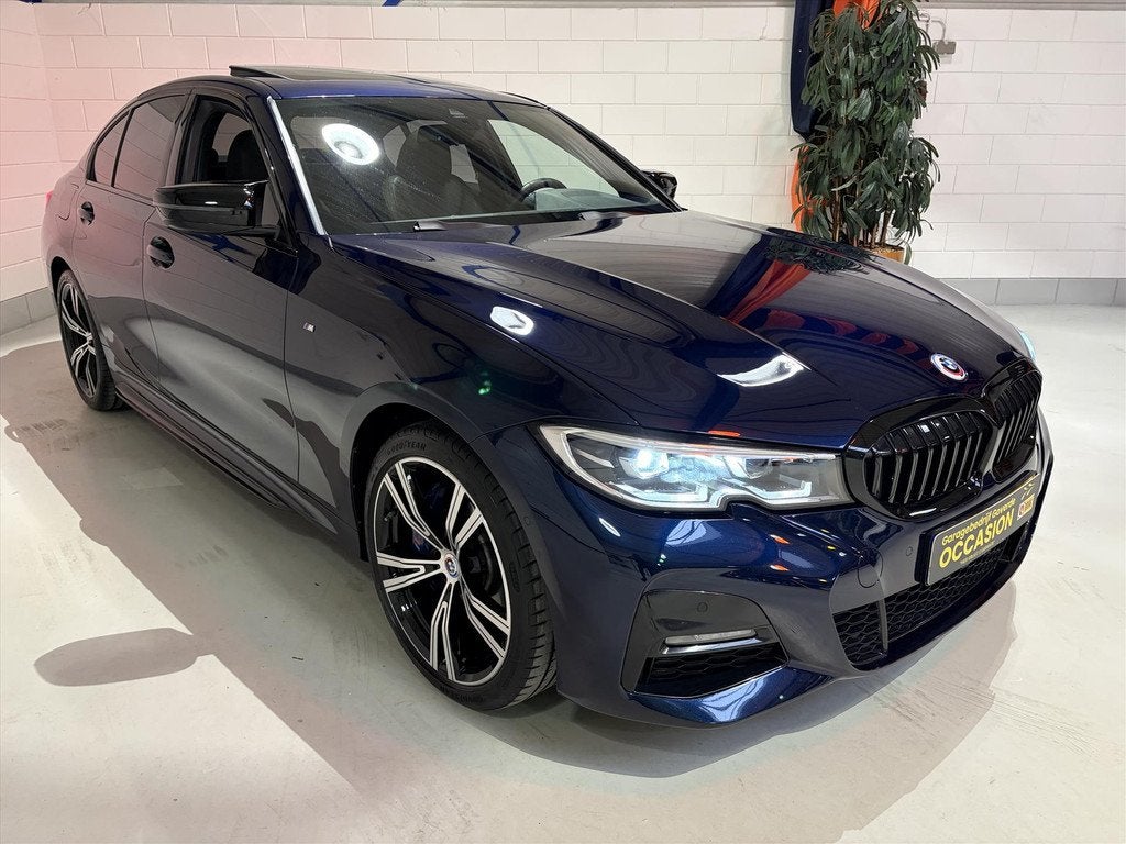 BMW 3-Serie (g20) 330e 292pk AUT8 M-Pakket, Schuifdak, Camer, 1998 cc, Achterwielaandrijving, Gebruikt, Euro 6