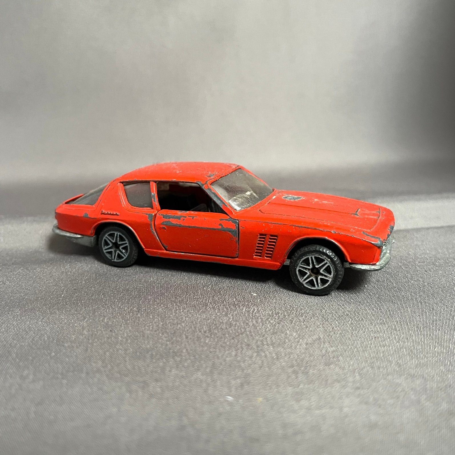 Politoys Export No 573 - Jensen Coupé Vignale (1:43) Vintage, Hobby en Vrije tijd, Ophalen of Verzenden, Auto, Overige merken