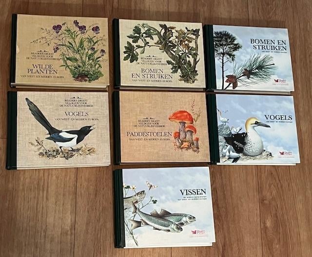 7 x RD Veldgidsen. Planten/Bomen/Paddestoelen/Vogels/Vissen, Boeken, Natuur, Zo goed als nieuw, Natuur algemeen, Ophalen of Verzenden