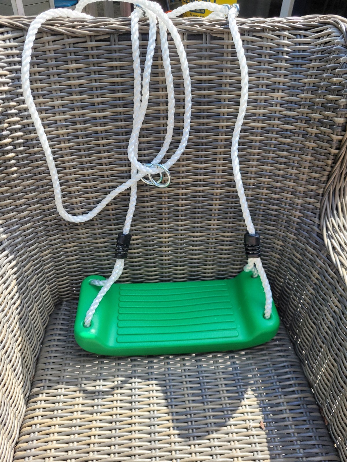 Groene schommel met touwen en metalen ringen, Kinderen en Baby's, Speelgoed | Buiten | Speeltoestellen, Ophalen, Zo goed als nieuw