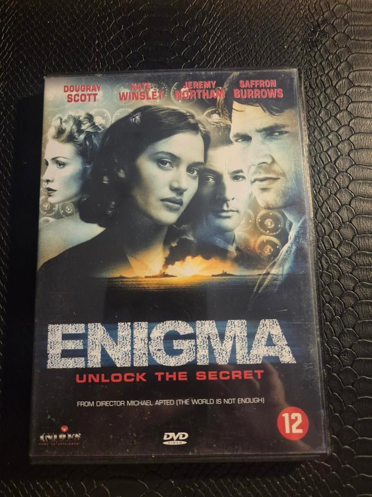 Enigma, Vanaf 12 jaar, Ophalen of Verzenden, Zo goed als nieuw, Actiethriller