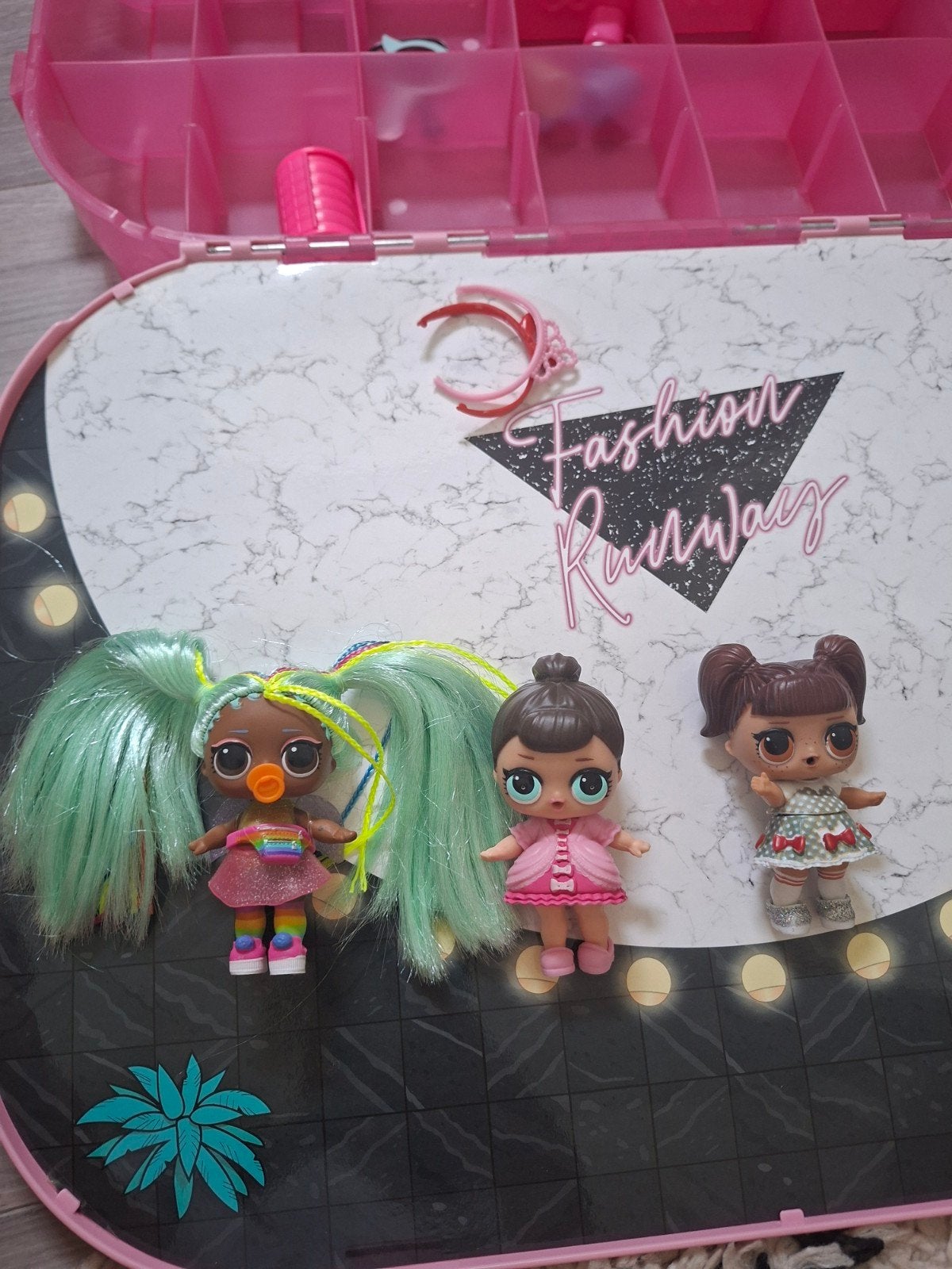 L.O.L. Surprise opbergbox met 3 poppetjes en accessoires, Ophalen, Gebruikt, Overige typen