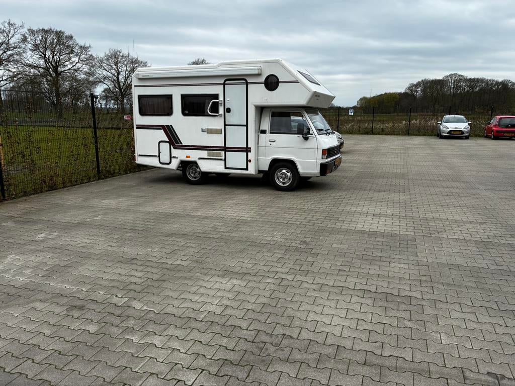 Compacte Alkoof Camper - Mitsubishi 2.4D - 4 Slaapplaatsen, Chemisch toilet, Alkoof, Dakluik, Bedrijf