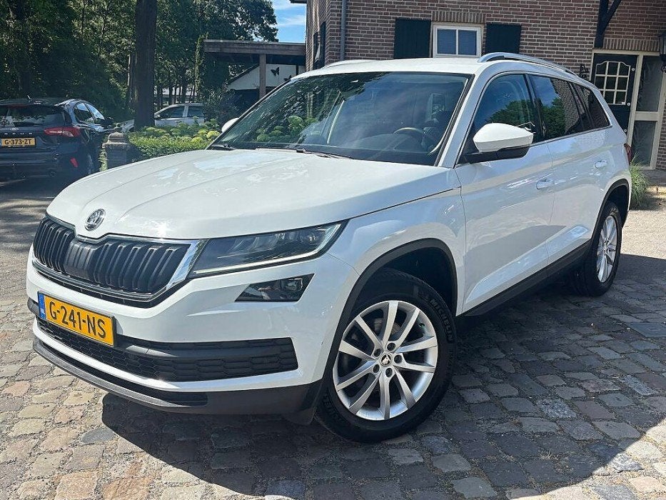 Skoda Kodiaq 1.5 TSI Bns Ed Ecc,navi,lmv,trh,h.leer,dakrails, Auto's, Skoda, Voorwielaandrijving, Adaptive Cruise Control, Euro 6
