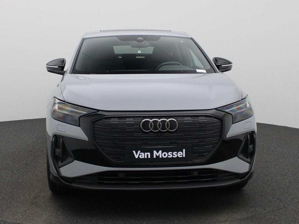 Audi Q4 Sportback e-tron 45 S Edition 82 kWh 286 PK | S-line, 12 maanden, Achterwielaandrijving, Gebruikt, Zwart