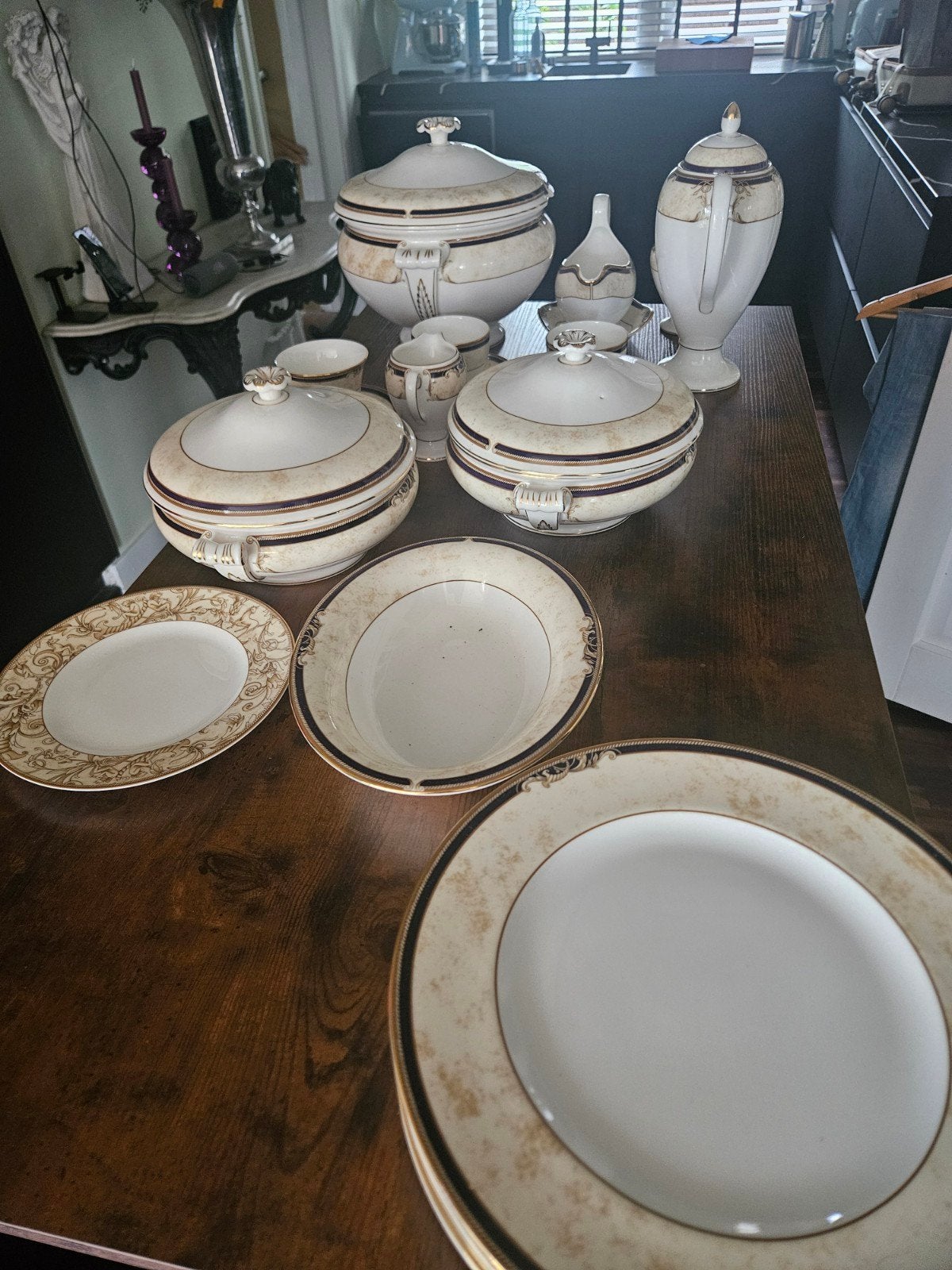 Prachtig Vintage Servies Set - Crème met Gouden Details, Ophalen of Verzenden