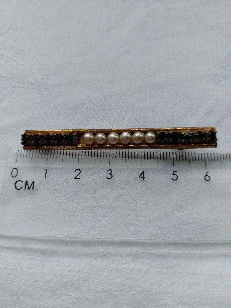 Oude broche koper messing met kleine steentjes en pareltjes, Ophalen of Verzenden, Zo goed als nieuw, Goud, Overige materialen