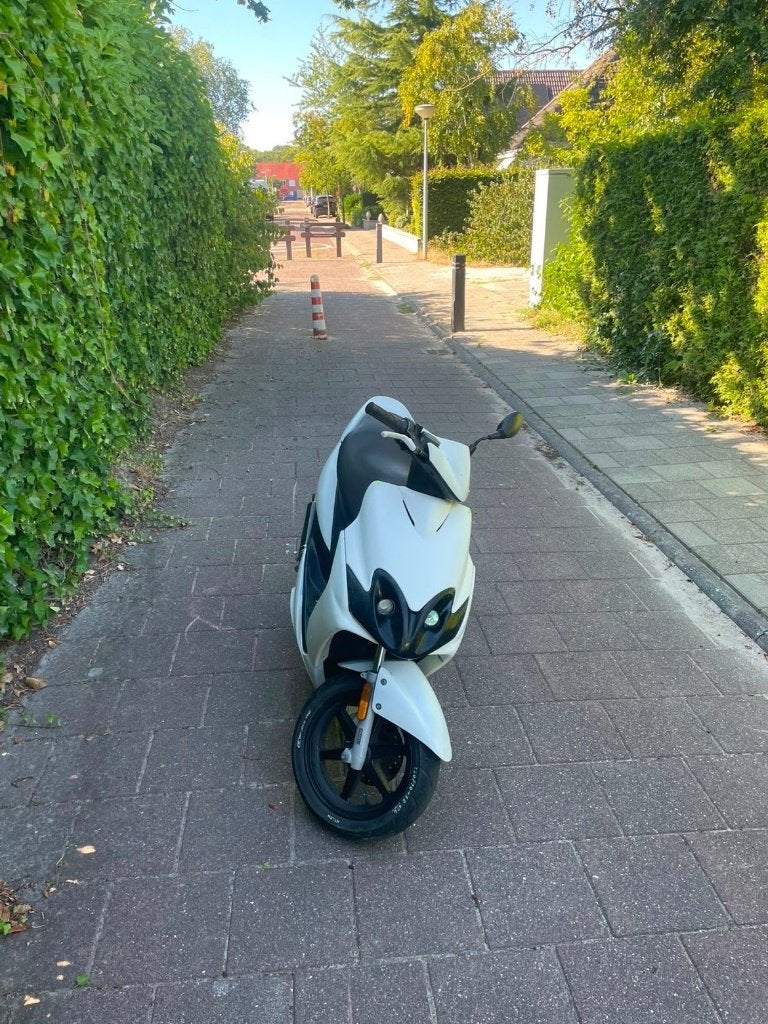 Yamaha Jog RR 70cc, Ophalen, Gebruikt, 70 cc, Maximaal 25 km/u