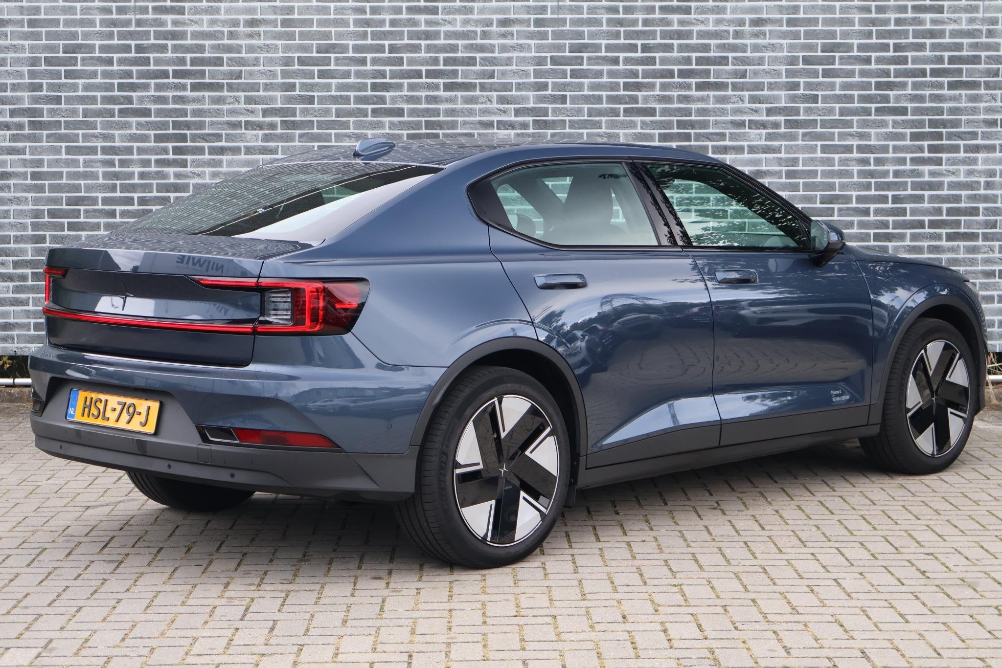 Polestar 2 Long Range Single Motor 82 kWh | Trekhaak | Panor, Auto's, 82 kWh, Blauw, Origineel Nederlands, 1984 kg