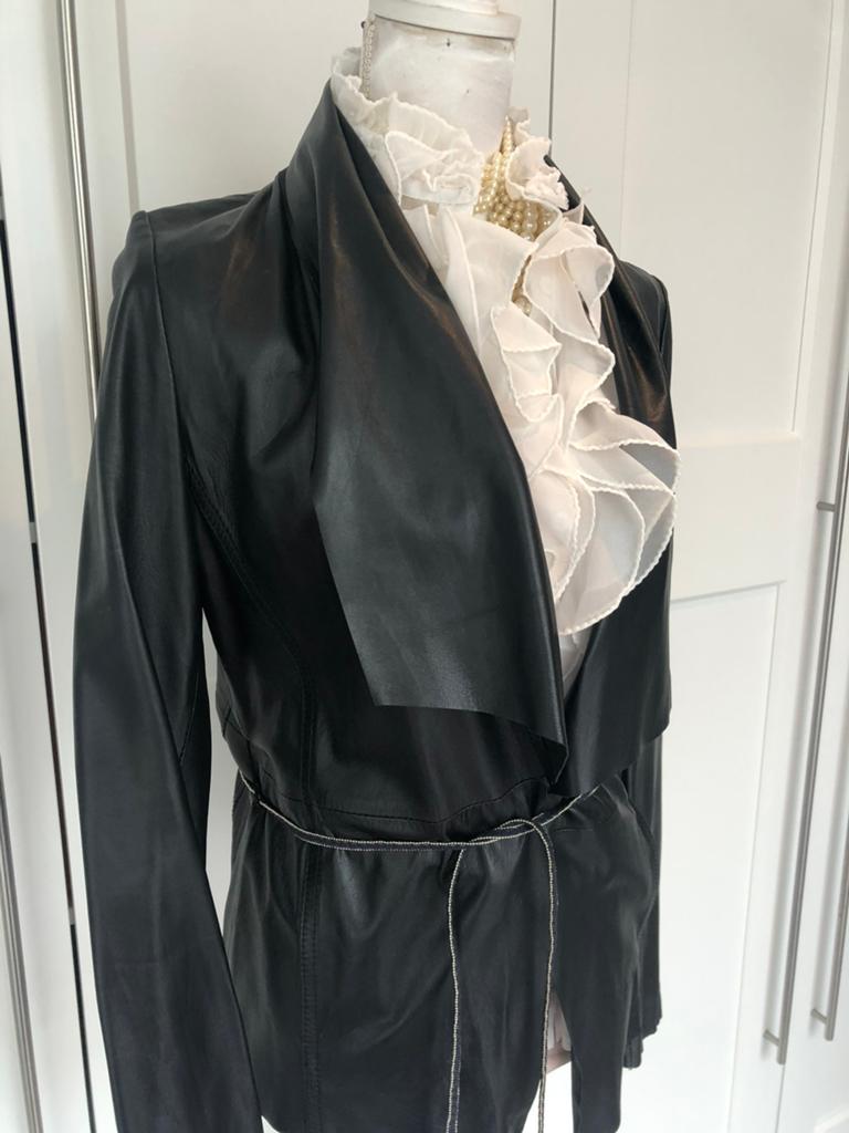Nieuw Caroline Biss zwart leren jasje l 40 42 met kaartjes., Verzenden, Nieuw, Maat 38/40 (M), Zwart