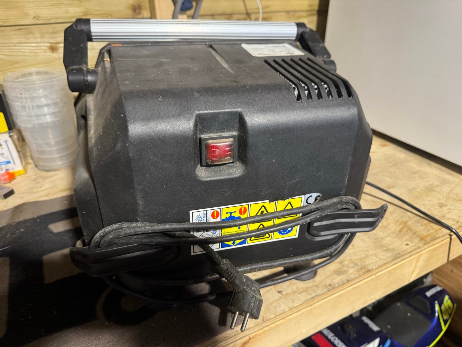 Airpress Compressor H 215-6 - Compact en Krachtig, Gebruikt, 6 tot 10 bar, Ophalen of Verzenden, 200 tot 400 liter/min