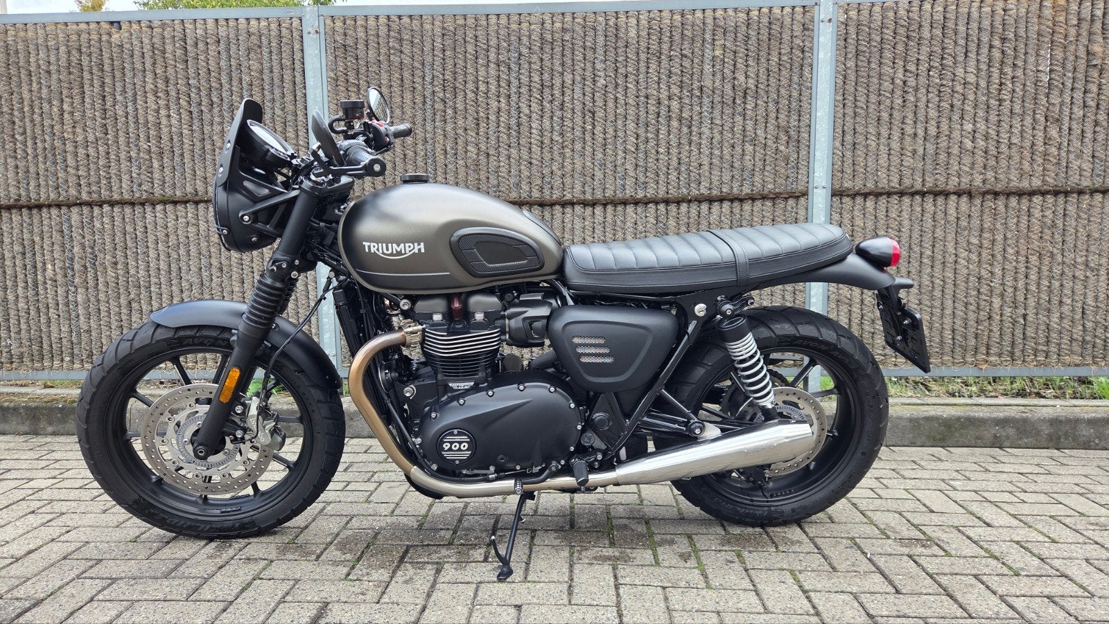 Triumph Street Twin 900 (bj 2021), 2 cilinders, Motorrijbewijs A, 900 cc, Particulier