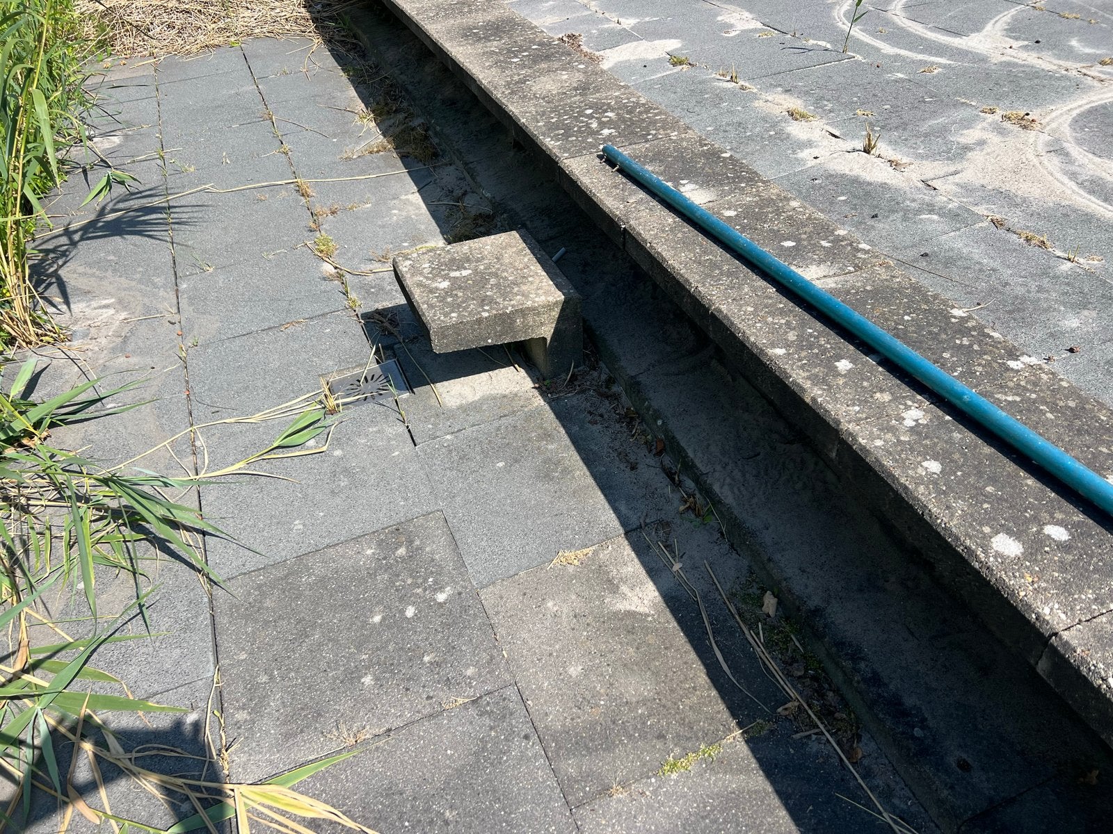 Beton ophogers voor tuin of vijver, Ophalen, Gebruikt