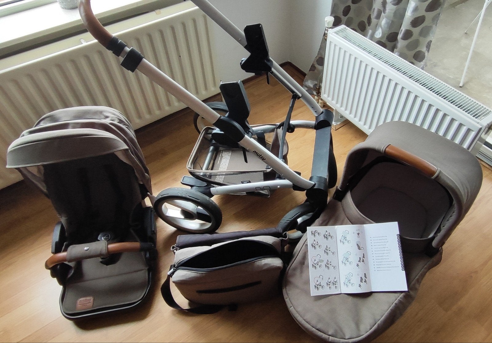 Mutsy NIO Kinderwagen Set - Zeer Goede Staat, Ophalen, Met autostoeltje, Zo goed als nieuw, Combiwagen