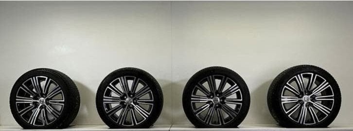 Volvo R inscription 18” velgen met Pirelli banden 7mm, Auto-onderdelen, Ophalen, 18 inch, Banden en Velgen, Nieuw