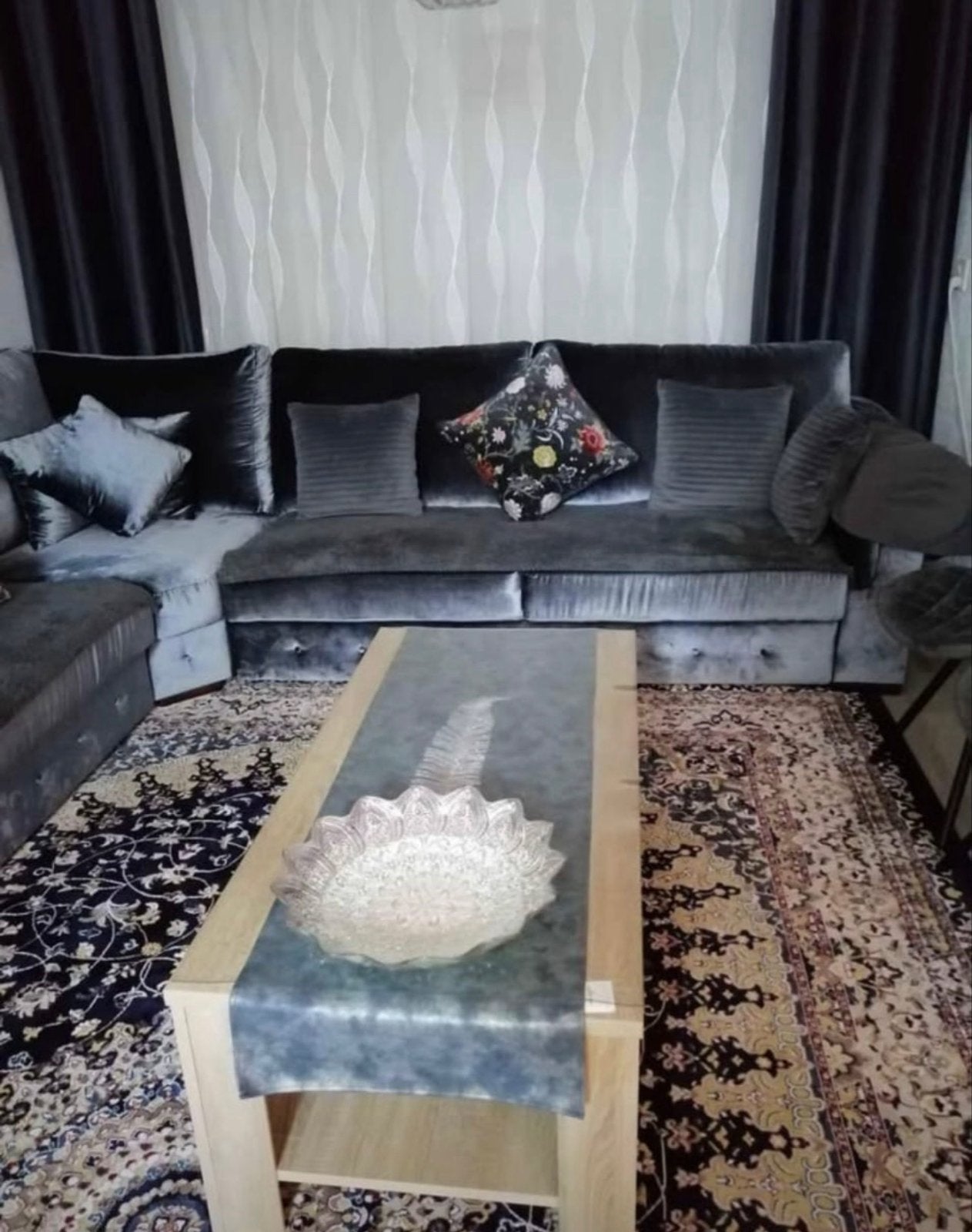 Comfortabele bank en stijlvol tv-meubel ophalen in rotterdam, Ophalen, Gebruikt, 75 cm of meer, 200 cm of meer
