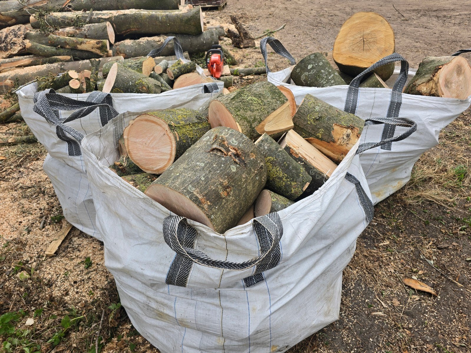 Big bags haardhout essenhout es, Tuin en Terras, Haardhout, Minder dan 3 m³, Ophalen