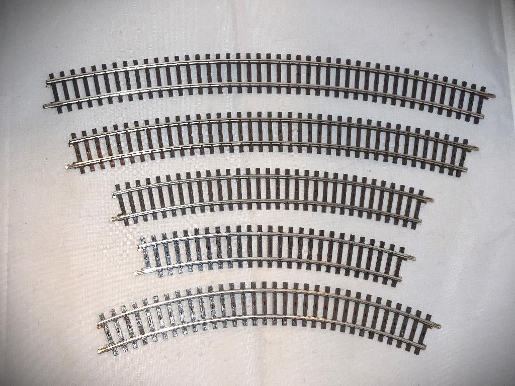 Marklin gebogen K-rail 2251-2241-2231-2210-2221 (bocht), Wisselstroom, Rails, Ophalen of Verzenden, Zo goed als nieuw