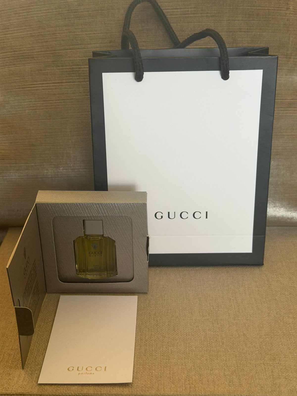 Miniatuur Gucci Nobile 5 ml edt, zeldzaam, nieuw in doos, Verzamelen, Parfumverzamelingen, Ophalen of Verzenden, Nieuw, Miniatuur